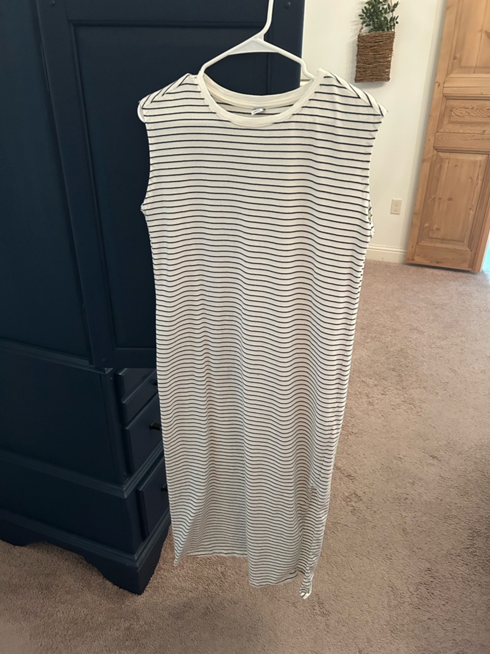 Old Navy Black and White Striped Sleeveless Midi Dress